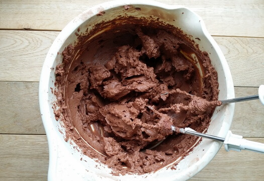 Шоколадный крем чиз для торта «Сердце»
