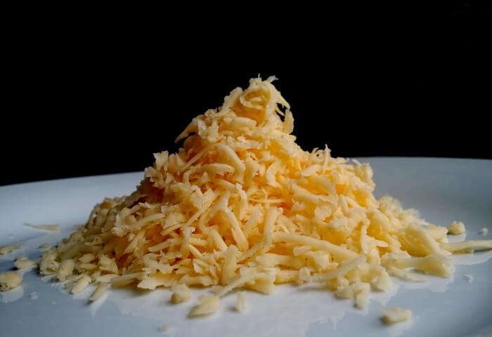 Как натереть сыр без терки